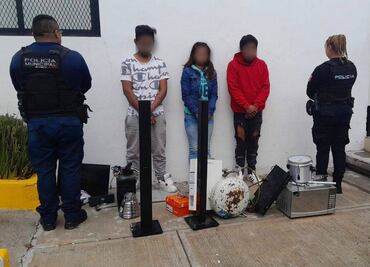 Sorprenden a tres personas en robo de vivienda en Paseos de Chavarría
