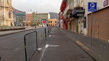 Realizan labores de balizaje en el Centro Histórico de Pachuca 