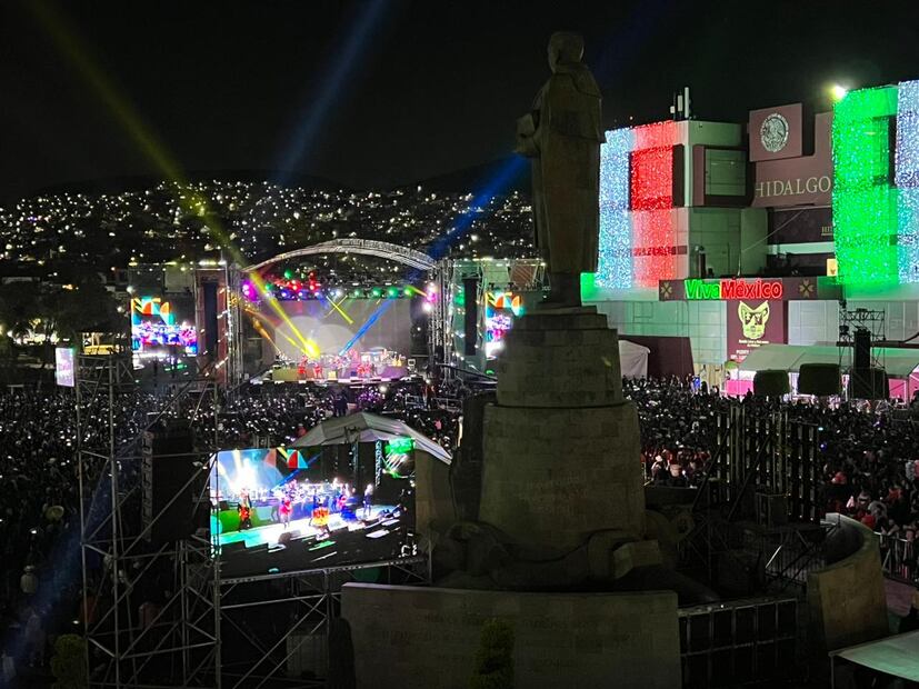La plaza Juárez registra una buena afluencia de personas Foto: El Universal Hidalgo