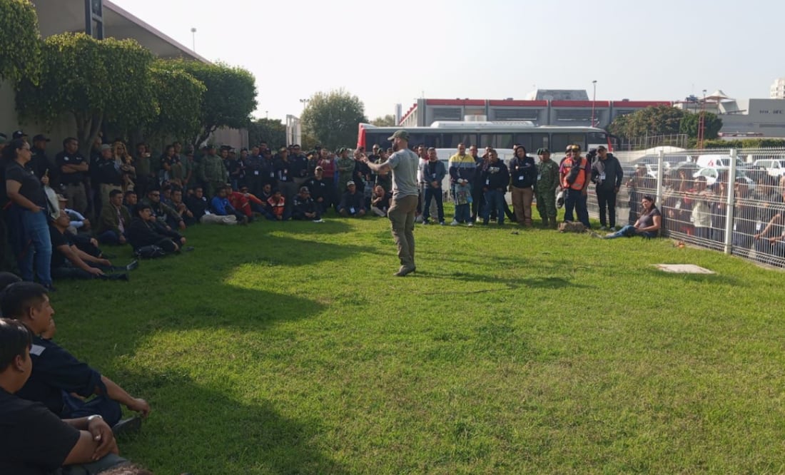 Integrantes del K-9 realizan capacitación de Binomios Caninos en CDMX | Foto: Especial