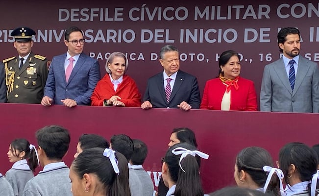 Menchaca abre la puerta a cambios en su gabinete rumbo a 2026