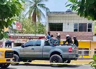 Dos camionetas con encapuchados fueron detectadas y detenidas en Huejutla