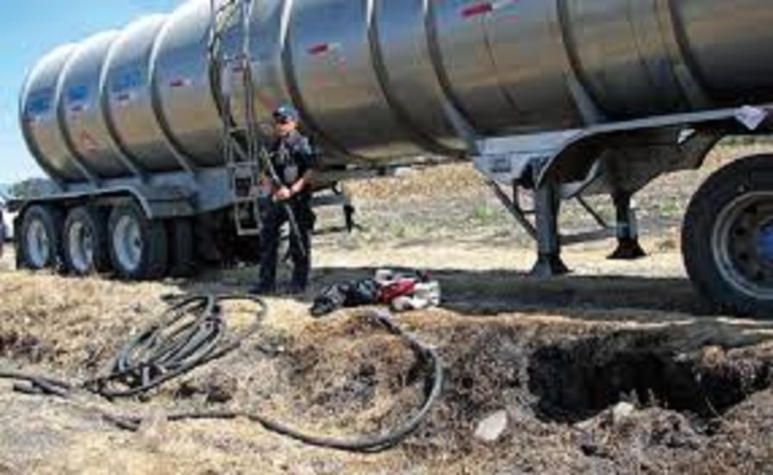Las acciones contra el huachicoleo se han centrado en detener a personas mientras están operando alguna toma clandestina o los encuentran con combustible robado, señalan especialistas. Foto: ARCHIVO, EL UNIVERSAL.