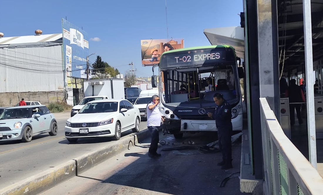 Accidente en el Tuzobús | Foto: especial