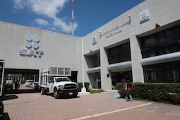 Detecta SAT a dos contribuyentes que simulaban operaciones
