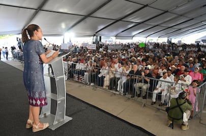 Claudia Sheinbaum anuncia histórico acuerdo con Estados Unidos para controlar el paso de armas de EU a México 