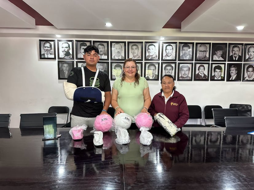 Reconocen trayectoria de joven basquetbolista de Santiago de Anaya | Facebook: Gobierno Municipal Santiago de Anaya, Hidalgo