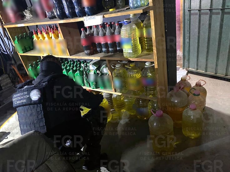 Asegura FGR más de 2 mil litros de hidrocarburo en cateo en San Bartolo Tutotepec