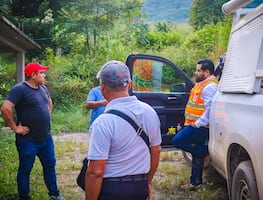 Xochiatipan avanza en la recuperación eléctrica tras el paso de la Perturbación Tropical 90-E