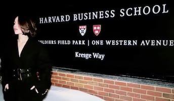 Danna recibe reconocimiento en Harvard; ¿cuál fue la razón? 