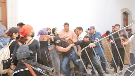 Identifican a trabajadores y docentes de Prepas 1 y 3 en toma de IDA