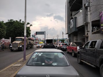 Cierre de calles por reparación de bulevar provoca caos vial en Huejutla