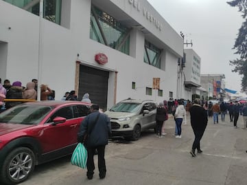 Incendio en la Plaza del Vestido de Tulancingo afecta puestos de juguetes