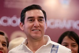 Menchaca a su gabinete: quien aspire a una candidatura, reiteró que deben dejar el cargo