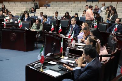 Dirigentes del PRI y PAN descartan que sus alcaldes se vayan de sus partidos