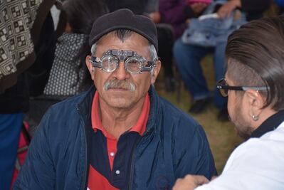 En Hidalgo, les devuelven la vista a adultos mayores 