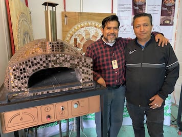 Hornos artesanales, una propuesta saludable y natural en la Feria de San Francisco Pachuca 2024