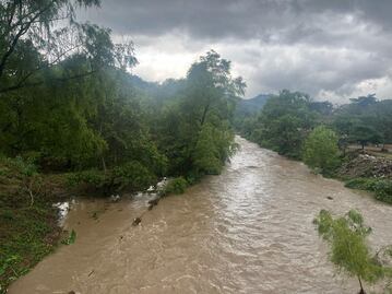Cae la primera lluvia en la Huasteca; ríos aumentaron su cauce 30%