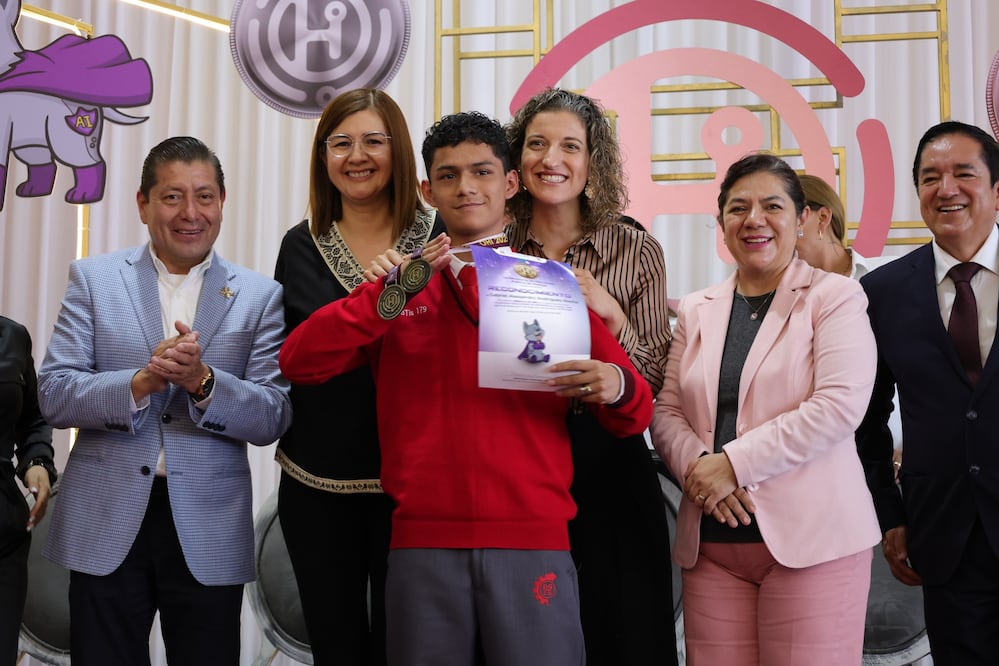 El talento hidalguense destacó en la Olimpiada Hidalguense de Informática 2026 | Foto: SEPH
