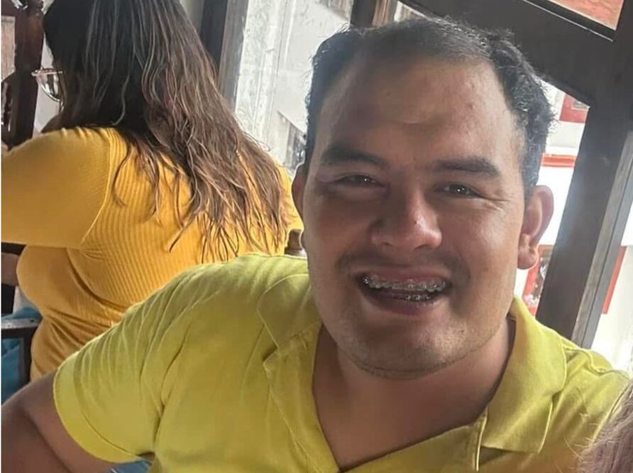 El presidente municipal de Temascalapa indica que Bautista no tiene antecedentes penales; sin embargo, ya fue detenido y permaneció en la cárcel por causar destrozos en la presidencia municipal de Tizayuca.