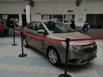 Para incentivar pago de predial y agua rifan auto en Santiago Tulantepec