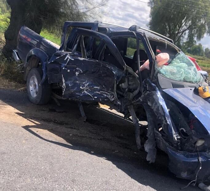 Choca camioneta de edil de Francisco I. Madero y quedan dos heridos | Foto: Especial