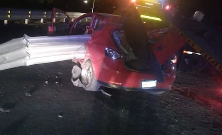 Roban vehículo y después se accidentan sobre la autopista México-Pachuca