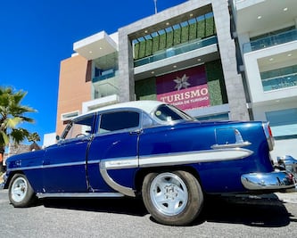 Tercera Rodada y Exposición de Autos Antiguos 2024; historia y solidaridad sobre ruedas