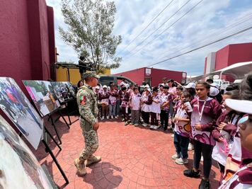 Ejército Mexicano acerca su labor a los niños y jóvenes de Santiago Tulantepec