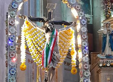 Conoce la historia del Señor de Jalpan, imagen de cristo que luce la banda presidencial en festividades de Ixmiquilpan