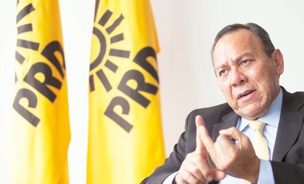 Jesús Zambrano cierra “ciclo histórico” del PRD tras pérdida de registro