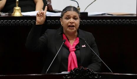 Laboran en salud sin prestaciones