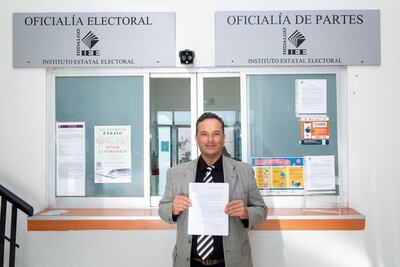 Amonestan a Pablo Apodaca por colocar propaganda en Tuzobús