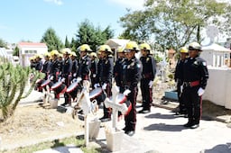 Bomberos de Tulancingo conmemoran su día con reconocimiento a su labor