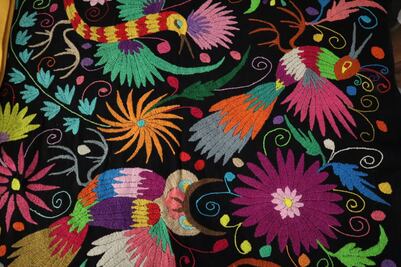 Tenango de Doria borda su identidad en un festival que busca atraer miles de visitantes