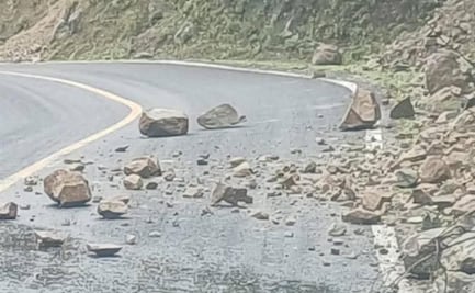 Derrumbes y caída de material afectan carretera México–Laredo en la región de Zimapán