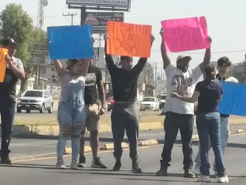 Retiran bloqueo en la México-Pachuca; familiares de Areli Zitlali exigen su localización