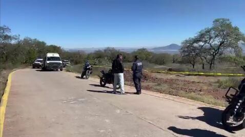 Encuentran 3 cuerpos en Acatlán