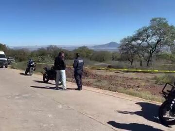 Encuentran 3 cuerpos en Acatlán