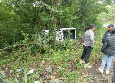 Estudiantes del Cobaeh Huejutla sufren accidente en la México-Tampico