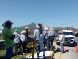 Productores de maíz mantienen bloqueos en Hidalgo y estados vecinos para exigir mejor precio de garantía