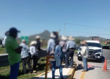 Productores de maíz mantienen bloqueos en Hidalgo y estados vecinos para exigir mejor precio de garantía