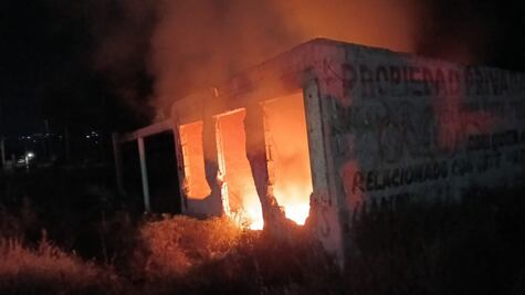 Bomberos atienden tres reportes de incendio en Mineral de la Reforma