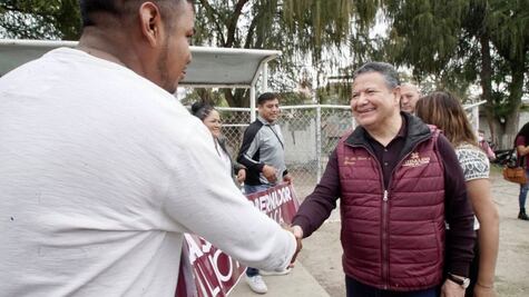 Iniciaron trabajos de camino artesanal en Ixmiquilpan