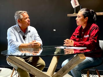 Simey Olvera invita a un voto masivo que entierre al dinosaurio