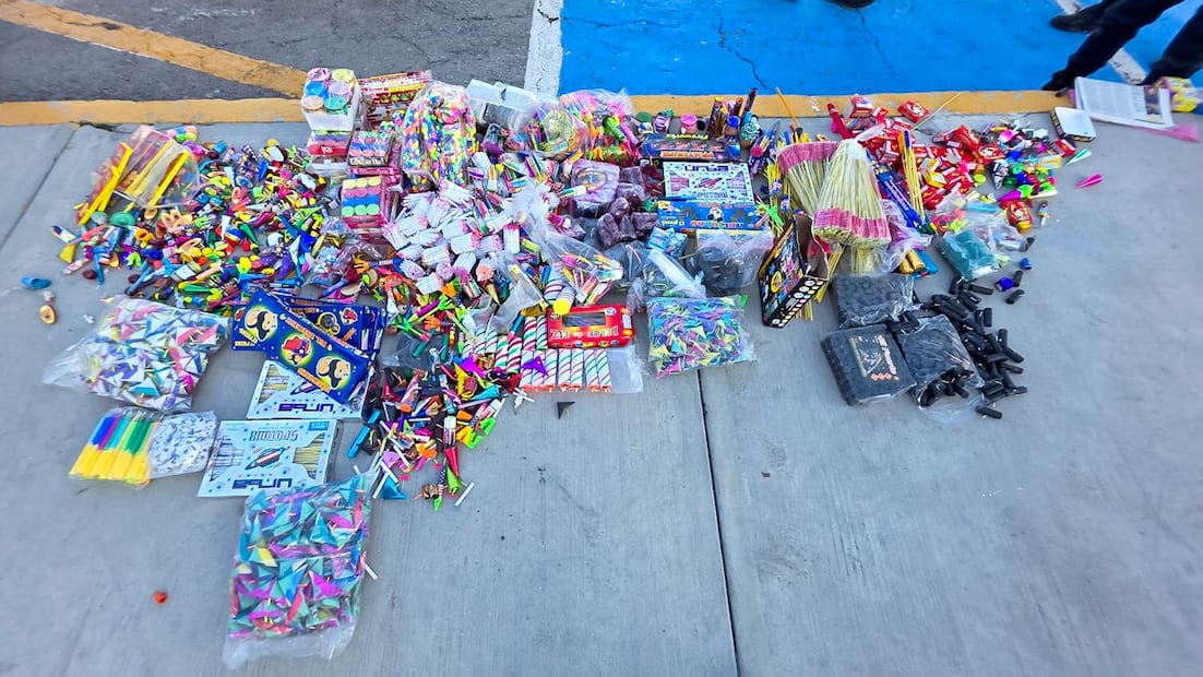 Aseguran 110 kilos de pirotecnia durante operativo en Pachuca | Foto: especial