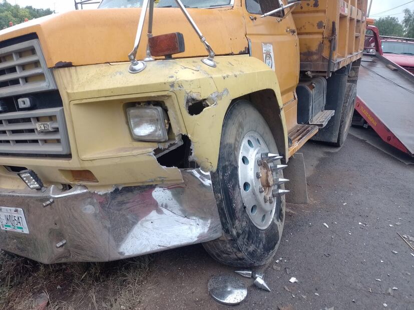 Transportistas cierran vialidad por choque en Doxey | Foto: Especial