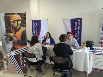 Hidalgo impulsa el empleo formal con ferias laborales y capacitación técnica