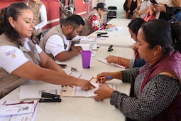 Advierten a comités escolares sobre fraudes en programa La Escuela es Nuestra