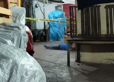 Hallan a hombre muerto en mercado de Huejutla